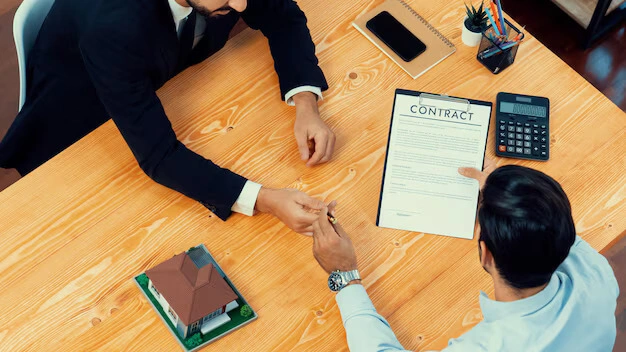 Moving Forward with Confidence with the Support of a Mediator Kent